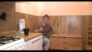 Gostoso sexo grupal com adolescente gal