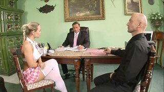 ˑ� 개의 단단 교사 처벌이 나쁜 대학 자기 Mia 리온 큰 juggers