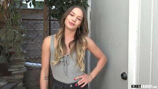 ˹�꼬인 가족은 그녀의 젊은 질