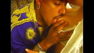 LBO - Idirnáisiúnta Lovers - radharc 1